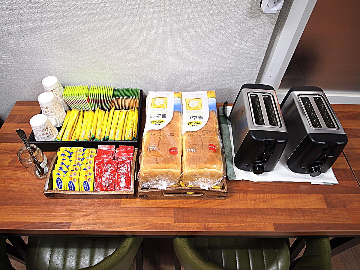 Hostel J Stay Seul Dış mekan fotoğraf